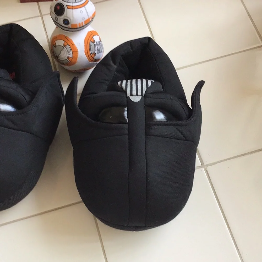 ‘Star Wars’ Darth Vader Comfy Slippers